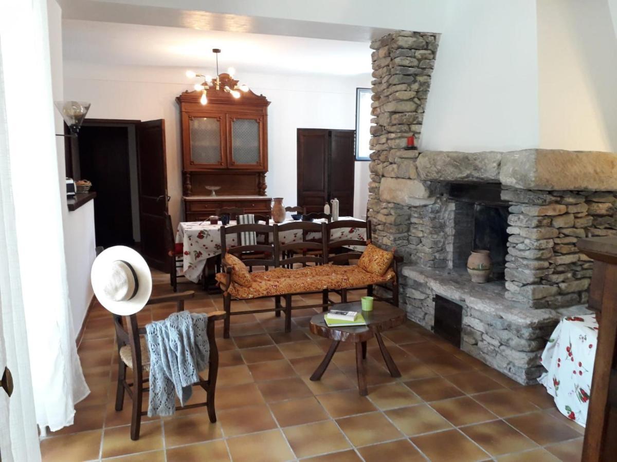 Maison Bourgues Lioux Экстерьер фото